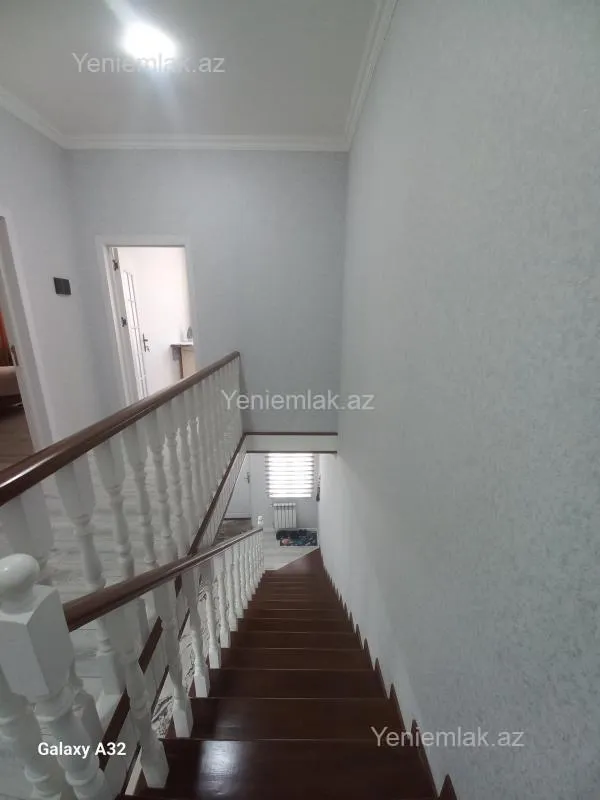 Satılır 4 otaqlı həyət evi 170 m²