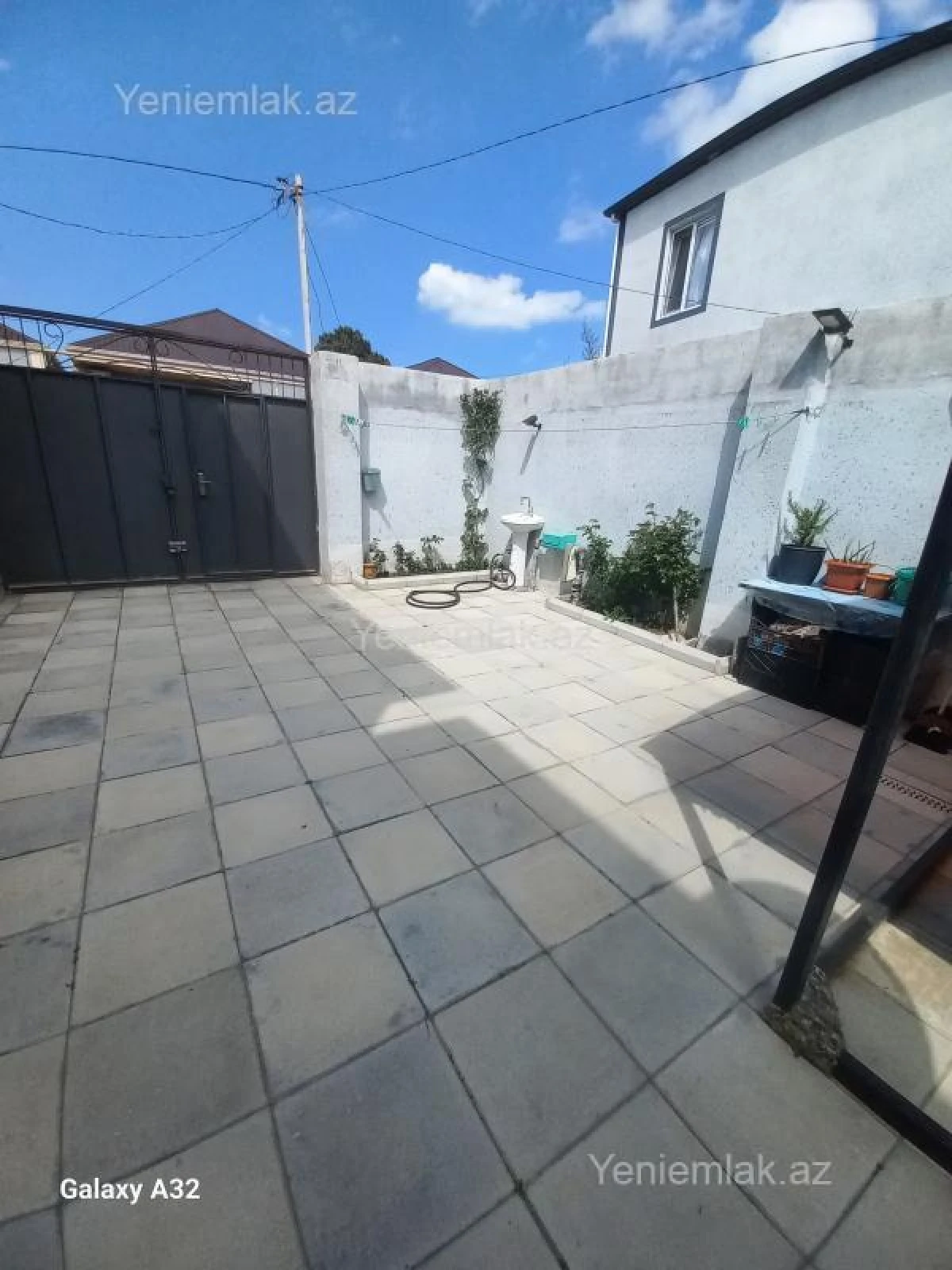 Satılır 4 otaqlı həyət evi 170 m²