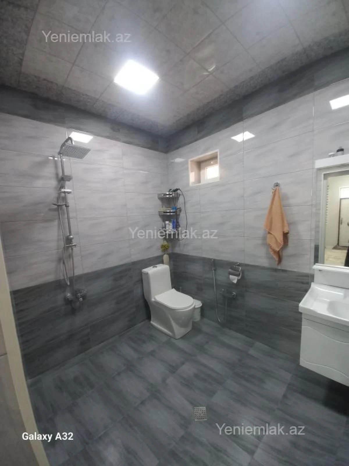 Satılır 4 otaqlı həyət evi 170 m²