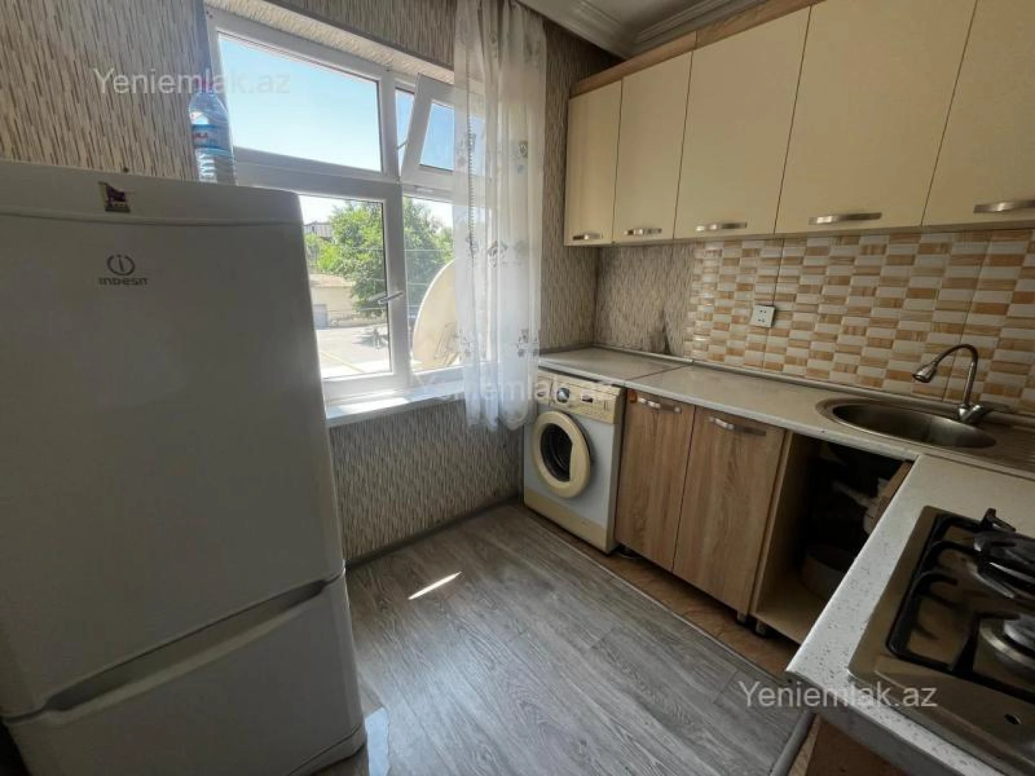 Satılır 2 otaqlı köhnə tikili 47 m²