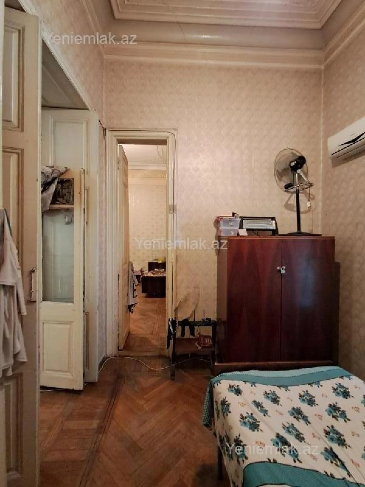 Satılır 2 otaqlı köhnə tikili 65 m²