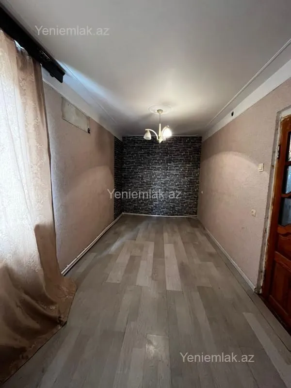 Satılır 2 otaqlı köhnə tikili 46 m²