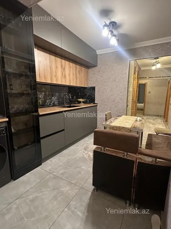 Satılır 3 otaqlı köhnə tikili 70 m²