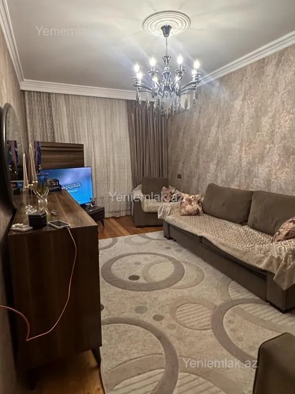 Satılır 3 otaqlı köhnə tikili 70 m²