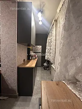 Satılır 3 otaqlı köhnə tikili 70 m²