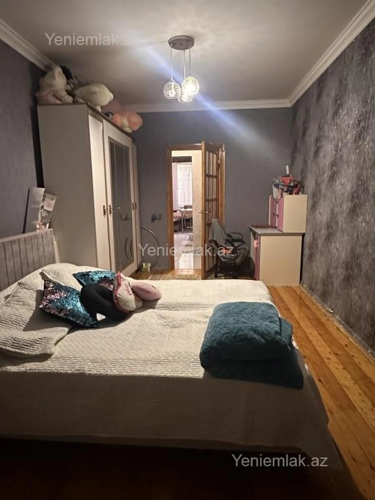 Satılır 3 otaqlı köhnə tikili 70 m²