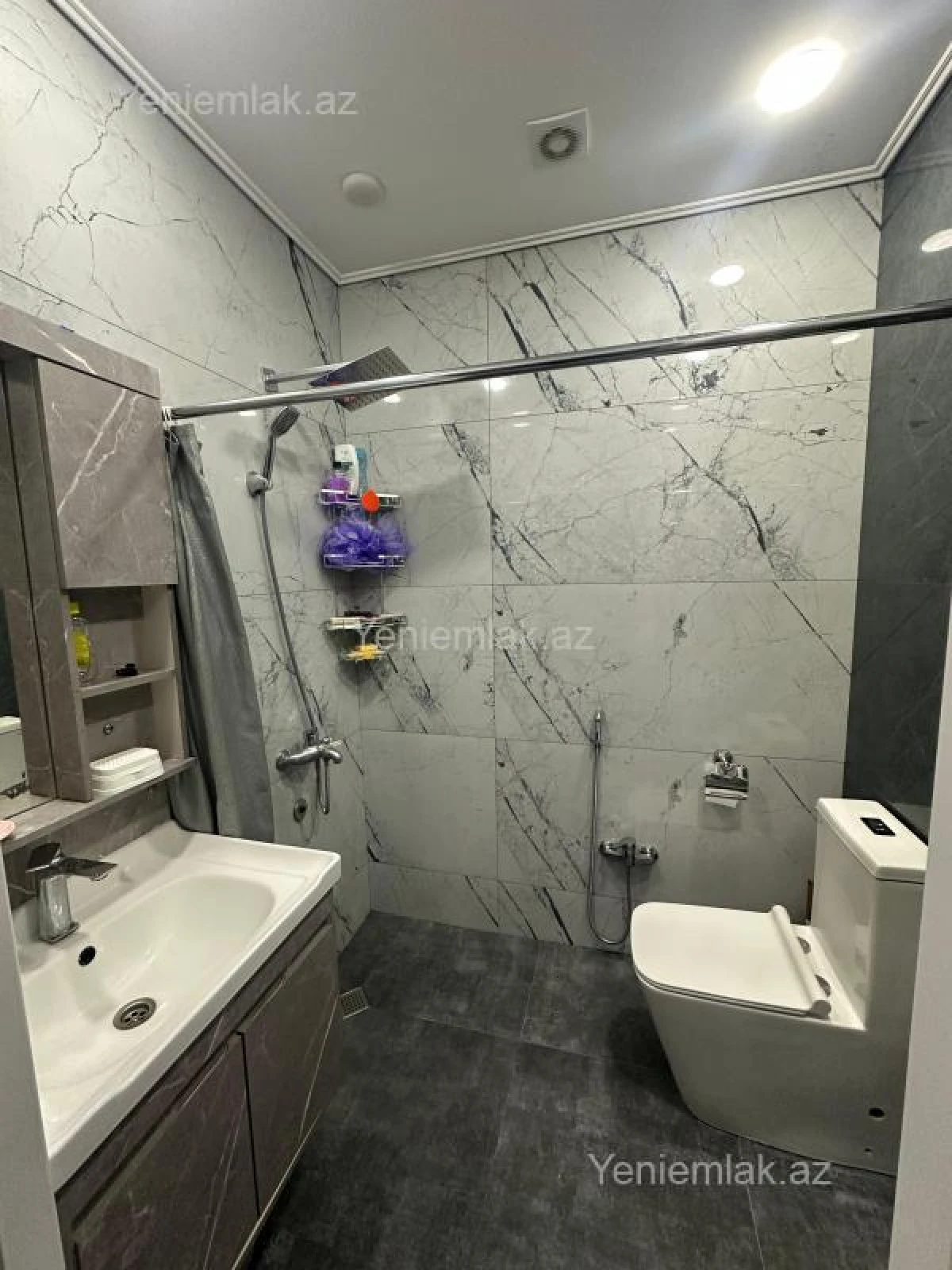 Satılır 2 otaqlı yeni tikili 60 m²