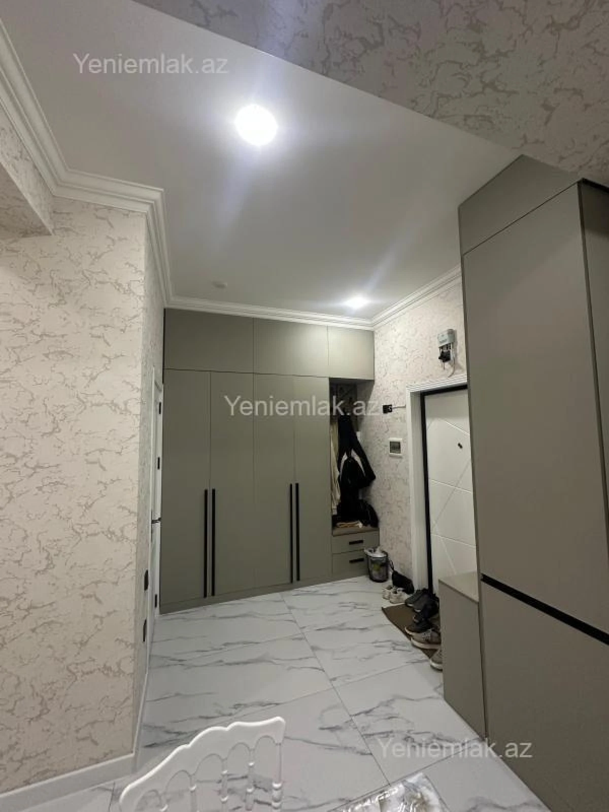 Satılır 2 otaqlı yeni tikili 60 m²