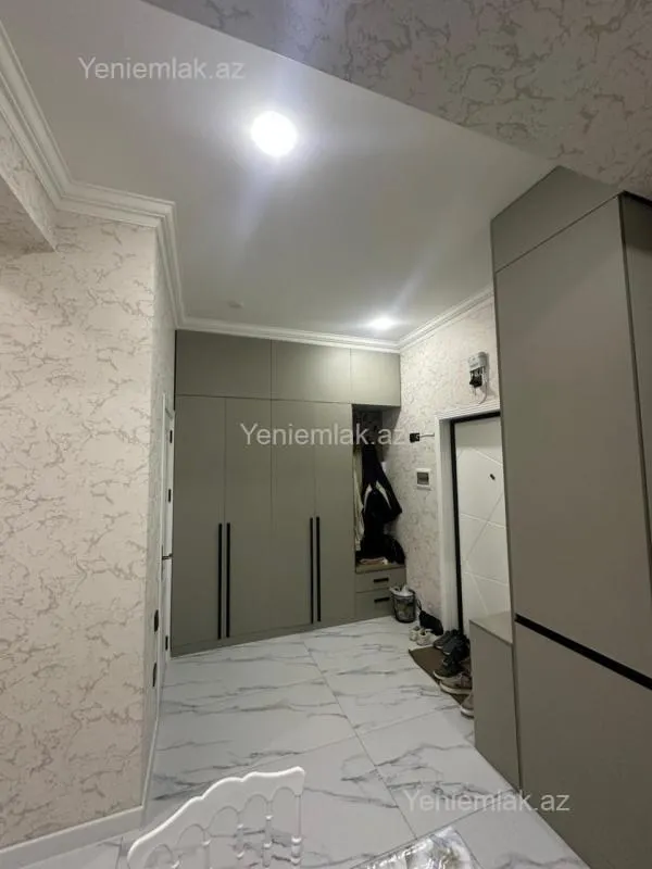Satılır 2 otaqlı yeni tikili 60 m²