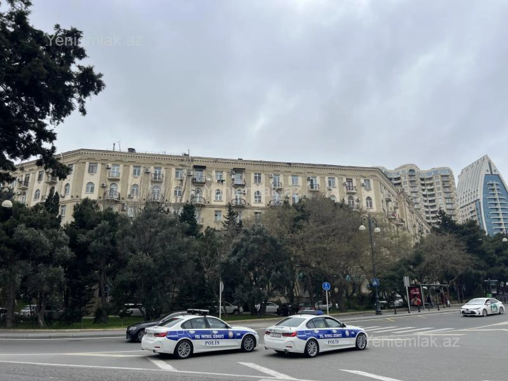 Satılır 3 otaqlı köhnə tikili 95 m²