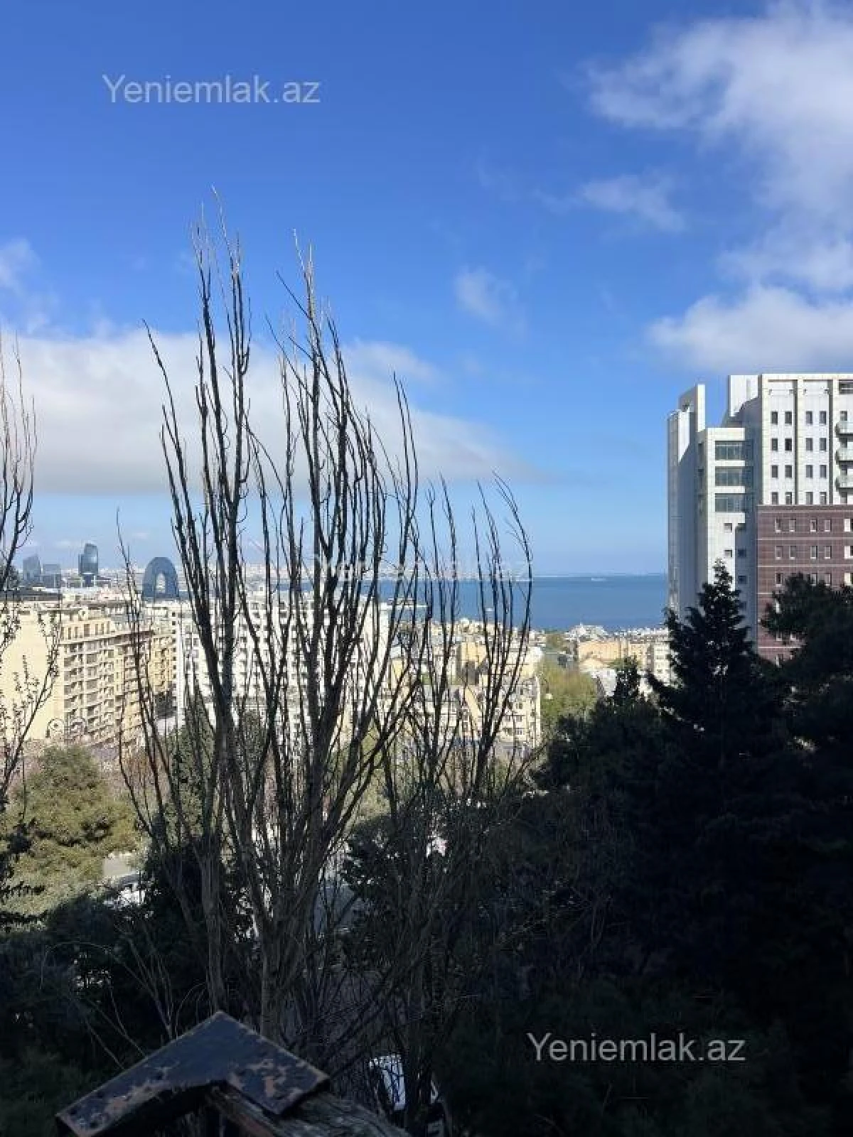 Satılır 3 otaqlı köhnə tikili 95 m²