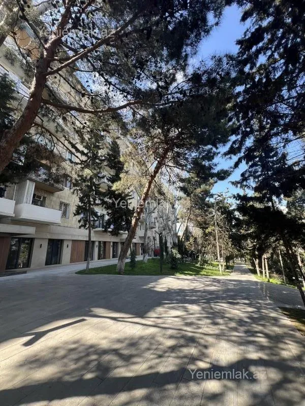 Satılır 3 otaqlı köhnə tikili 95 m²