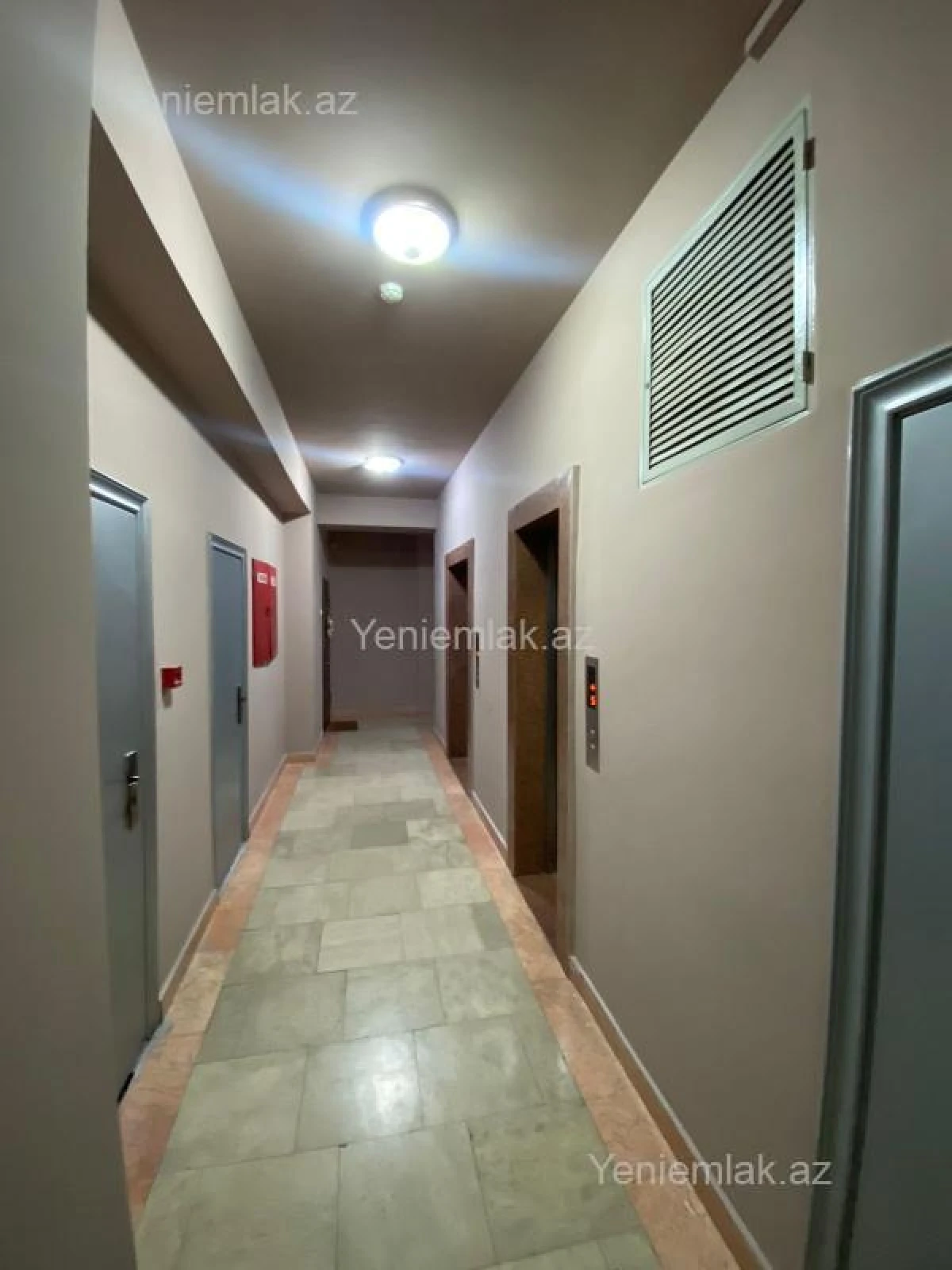 Satılır 3 otaqlı yeni tikili 133 m²