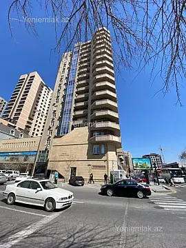 Satılır 3 otaqlı yeni tikili 133 m²