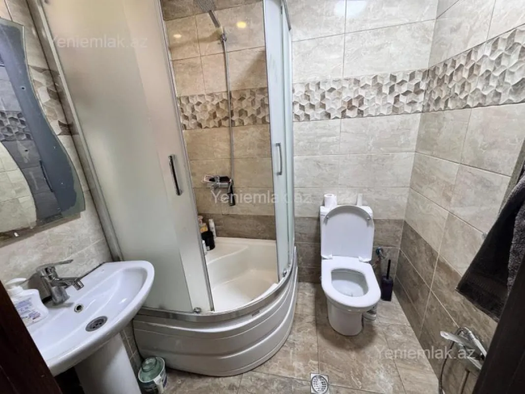 Satılır 3 otaqlı yeni tikili 65 m²