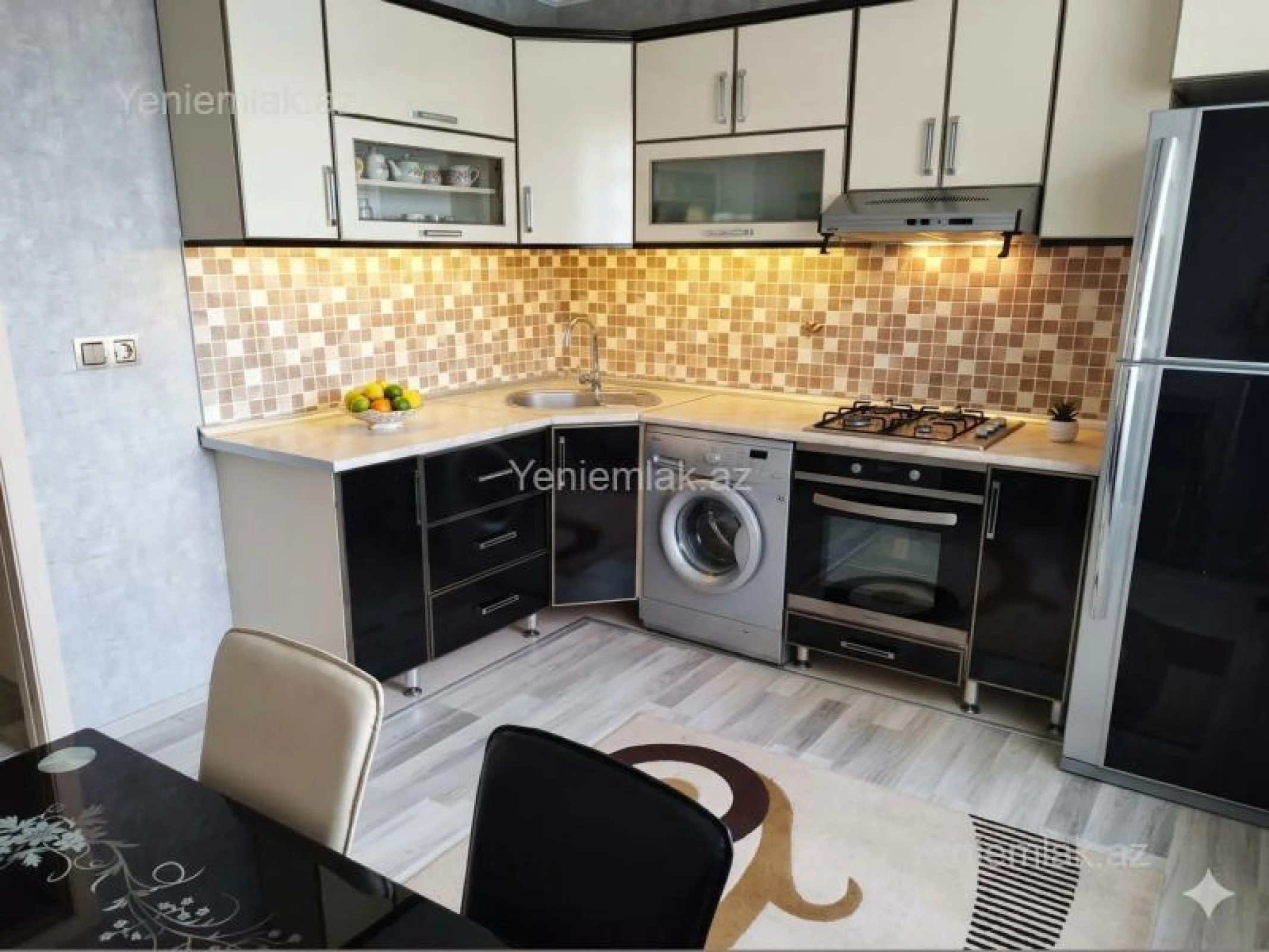 Satılır 3 otaqlı köhnə tikili 86 m²