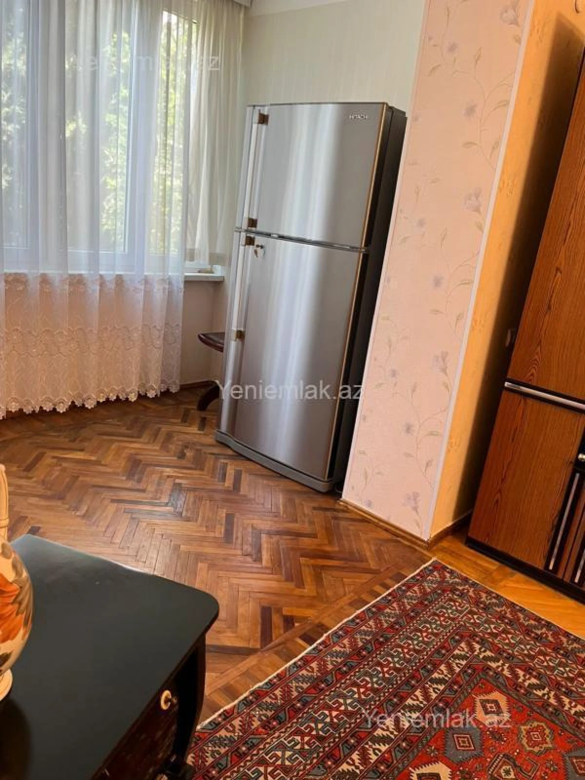 Satılır 3 otaqlı köhnə tikili 75 m²