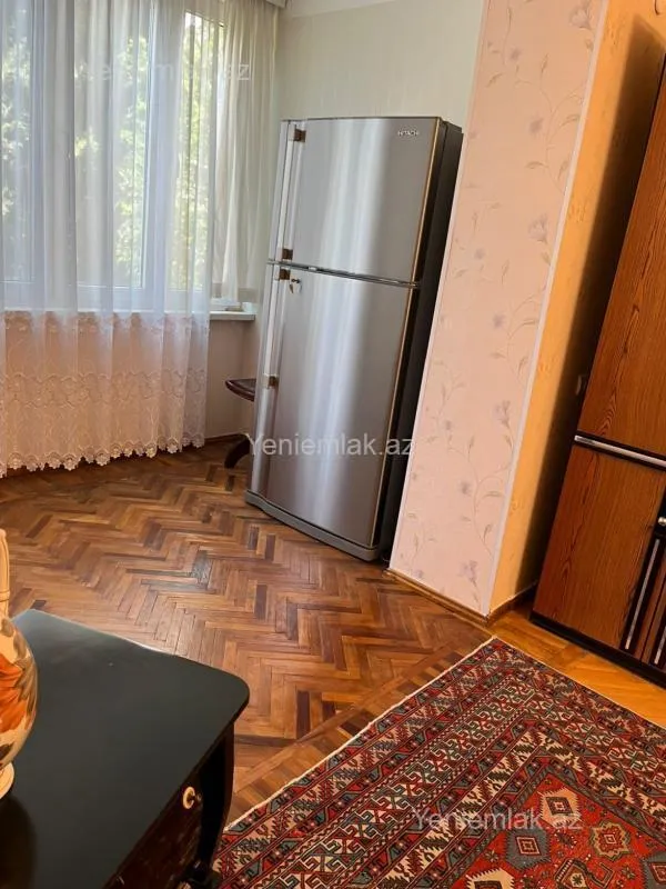 Satılır 3 otaqlı köhnə tikili 75 m²