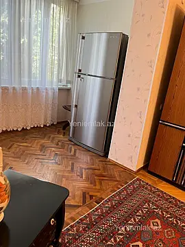 Satılır 3 otaqlı köhnə tikili 75 m²