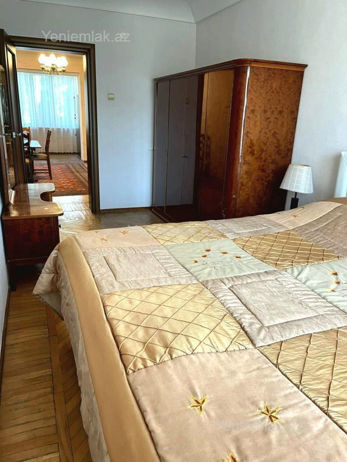 Satılır 3 otaqlı köhnə tikili 75 m²
