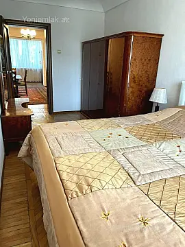 Satılır 3 otaqlı köhnə tikili 75 m²