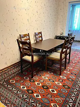 Satılır 3 otaqlı köhnə tikili 75 m²