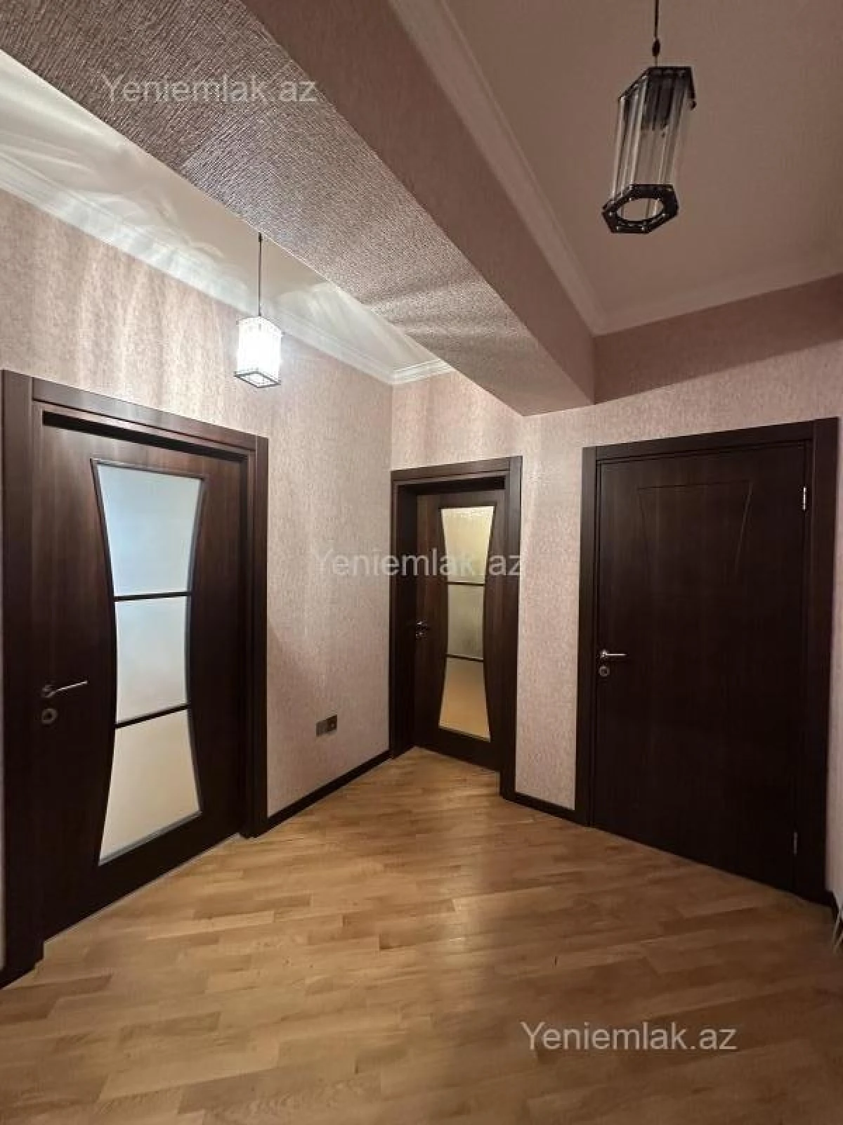 Satılır 2 otaqlı yeni tikili 61 m²
