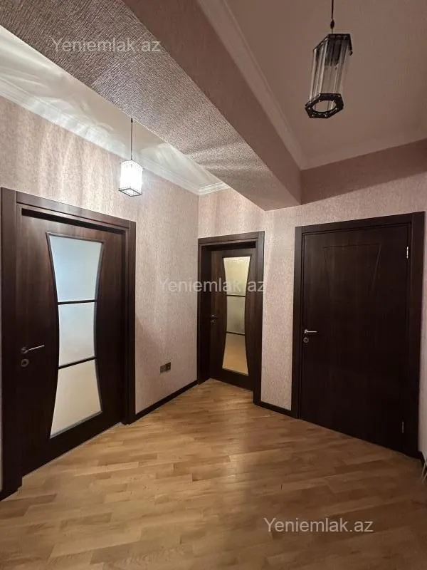 Satılır 2 otaqlı yeni tikili 61 m²
