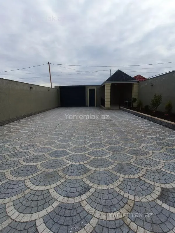 Satılır 5 otaqlı həyət evi 150 m²