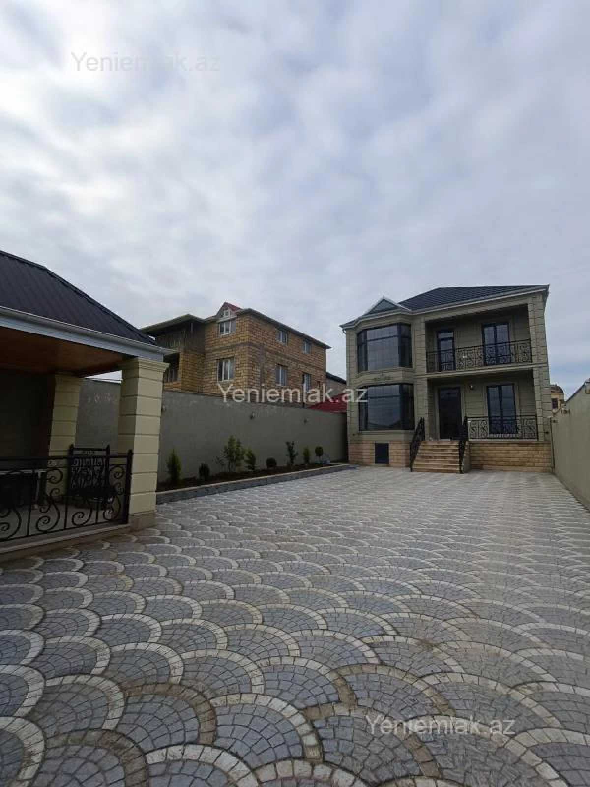 Satılır 5 otaqlı həyət evi 150 m²