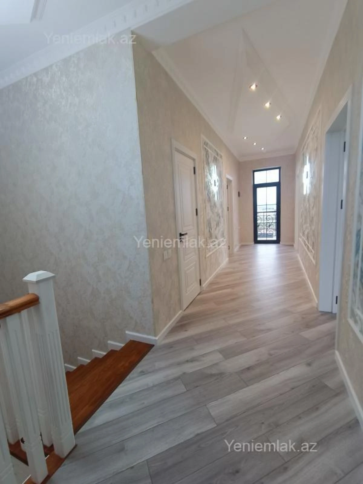 Satılır 5 otaqlı həyət evi 150 m²