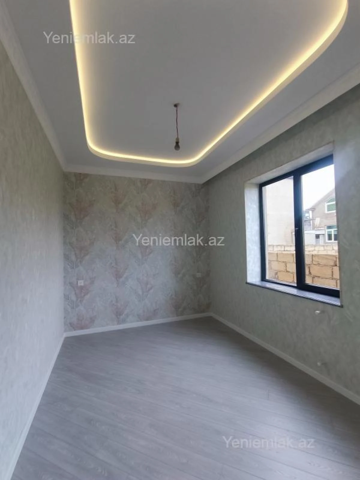 Satılır 5 otaqlı həyət evi 150 m²