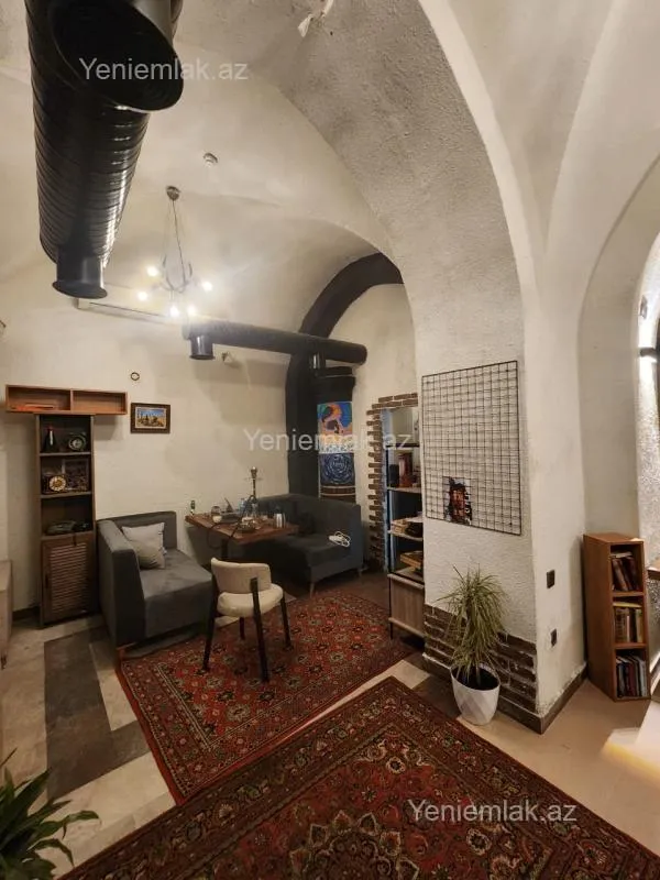 Satılır 1 otaqlı obyekt 70 m²