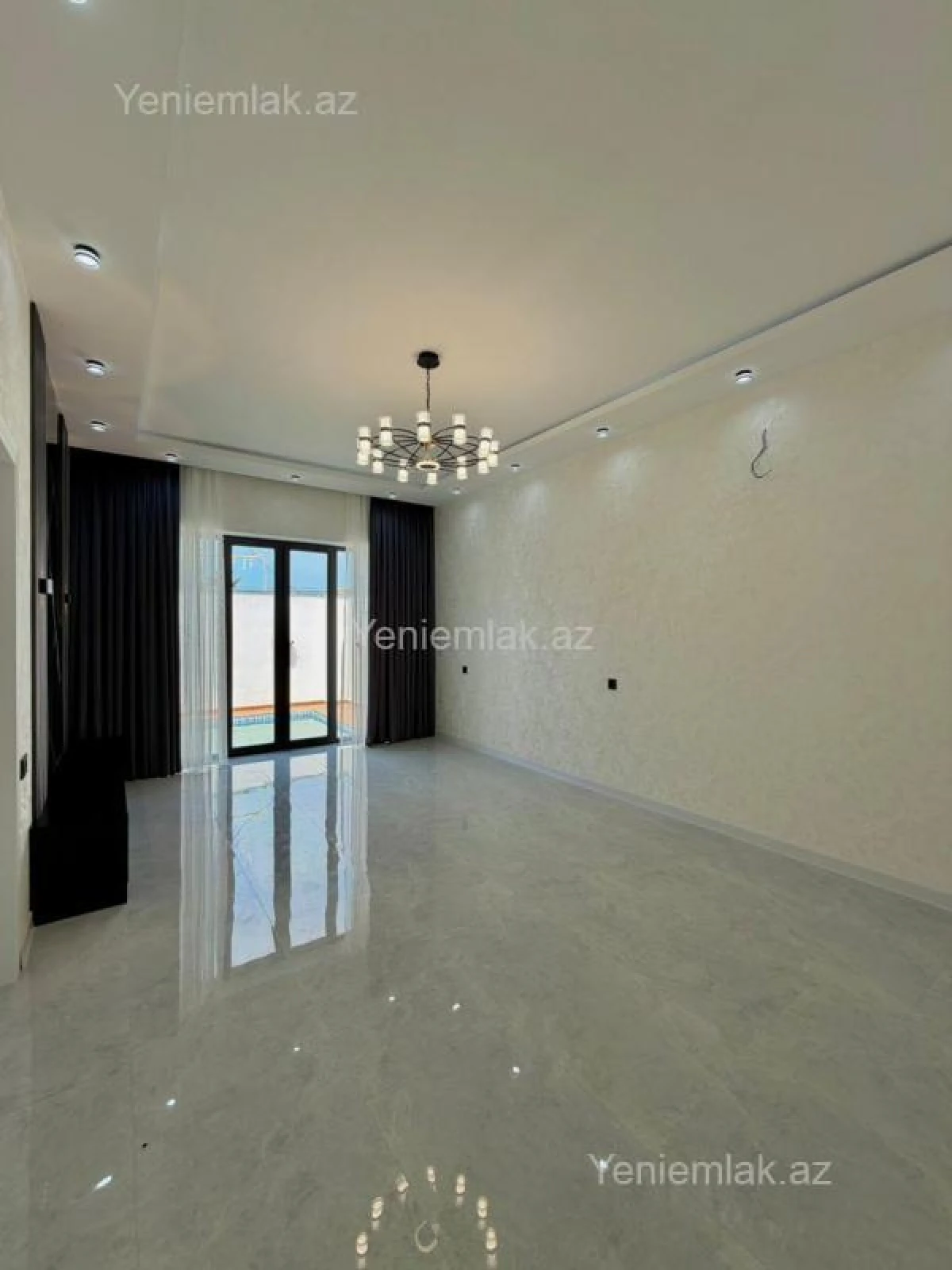 Satılır 4 otaqlı həyət evi 140 m²