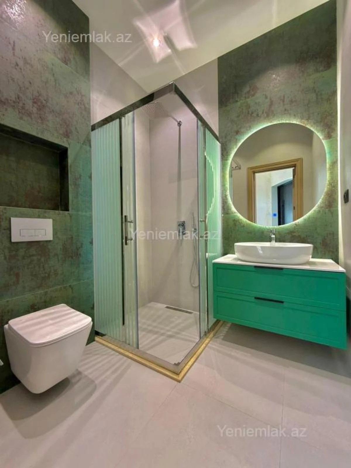 Satılır 5 otaqlı həyət evi 220 m²