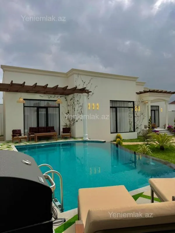 Satılır 4 otaqlı həyət evi 200 m²