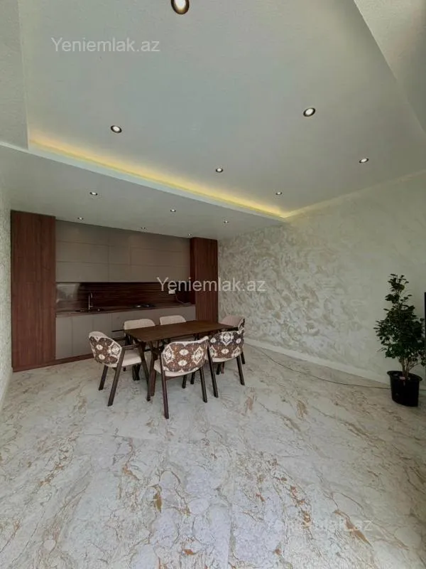 Satılır 4 otaqlı həyət evi 200 m²