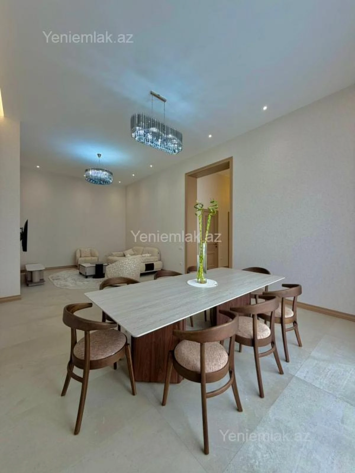 Satılır 4 otaqlı həyət evi 200 m²