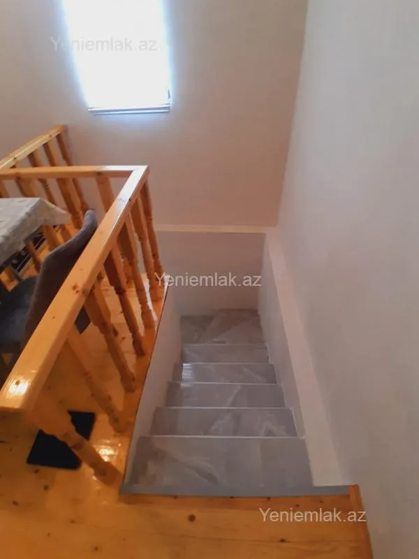 Satılır 3 otaqlı həyət evi 100 m²