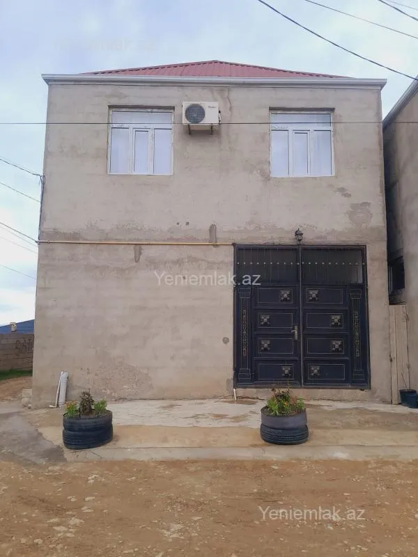 Satılır 3 otaqlı həyət evi 100 m²