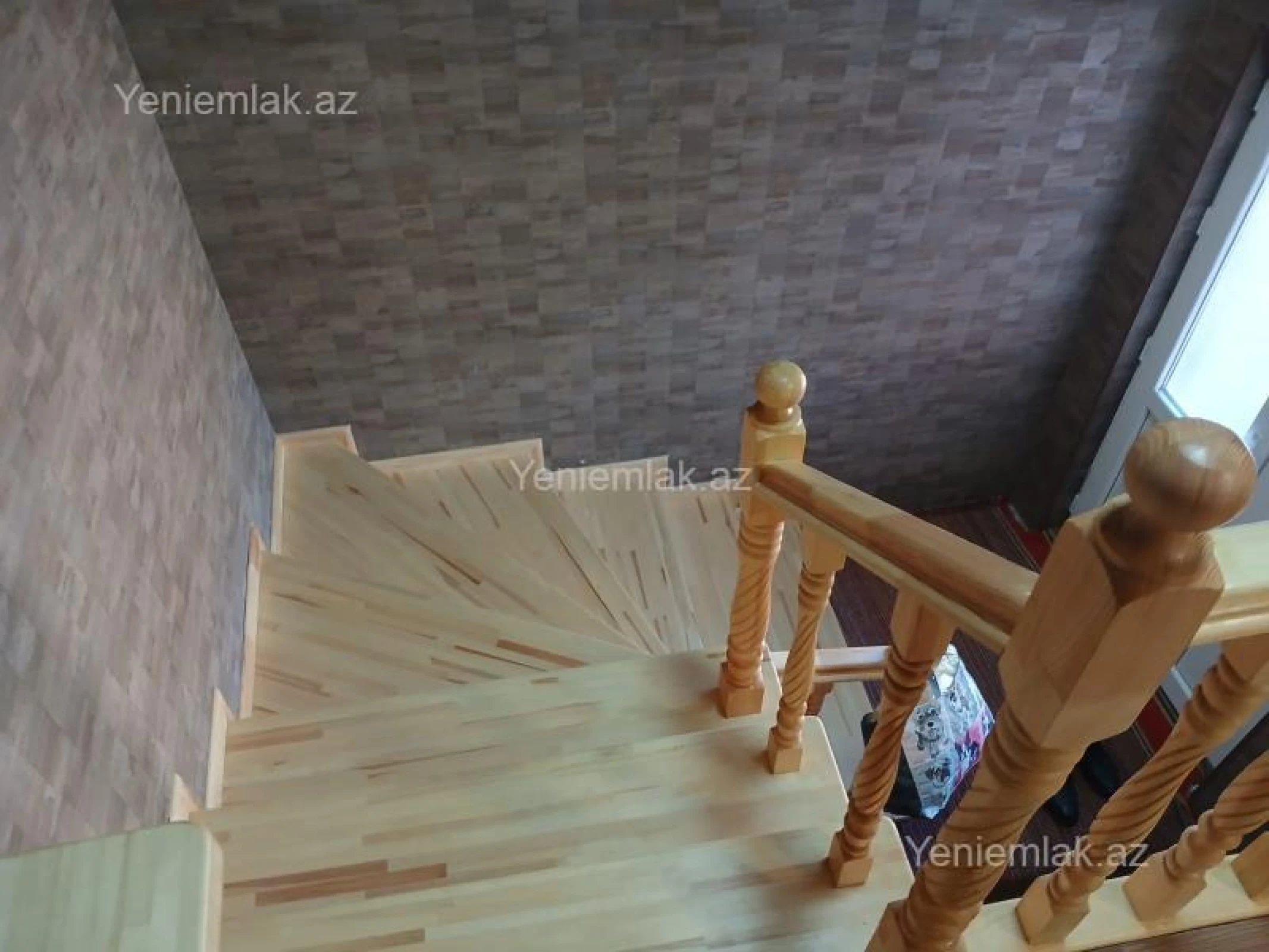 Satılır 5 otaqlı həyət evi 197 m²