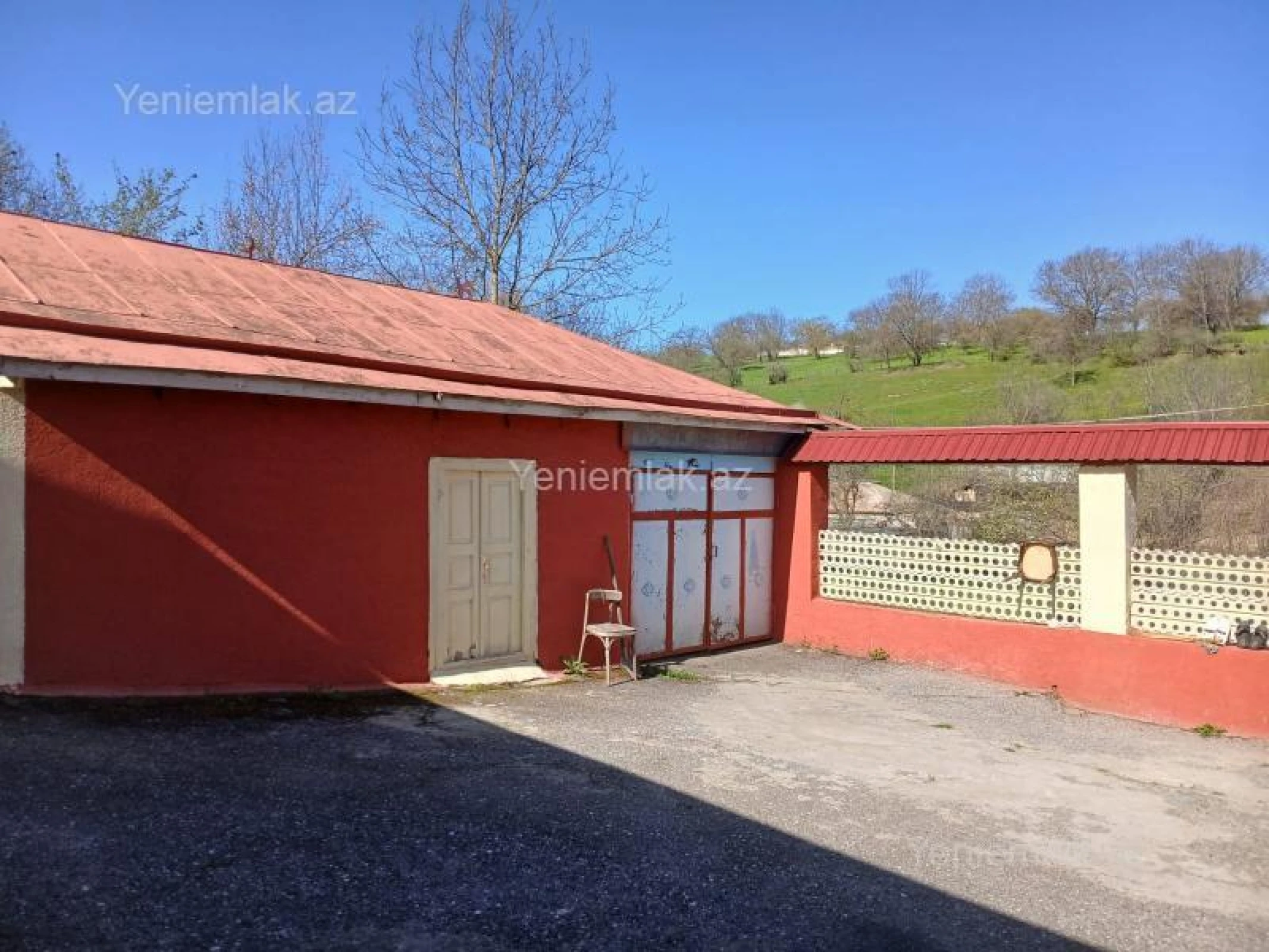 Satılır 5 otaqlı həyət evi 197 m²