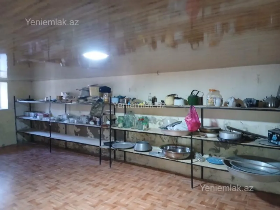 Satılır 5 otaqlı həyət evi 197 m²