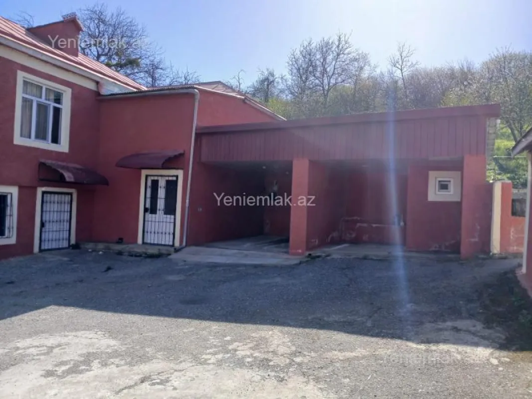 Satılır 5 otaqlı həyət evi 197 m²