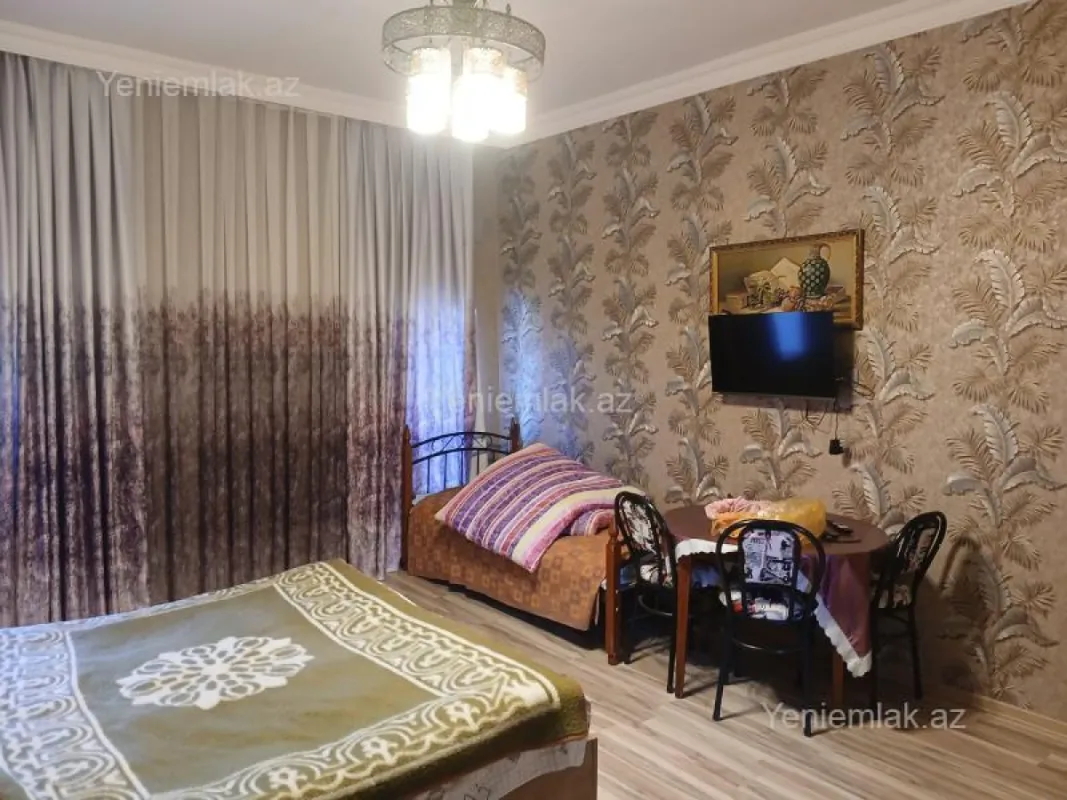 Satılır 5 otaqlı həyət evi 197 m²