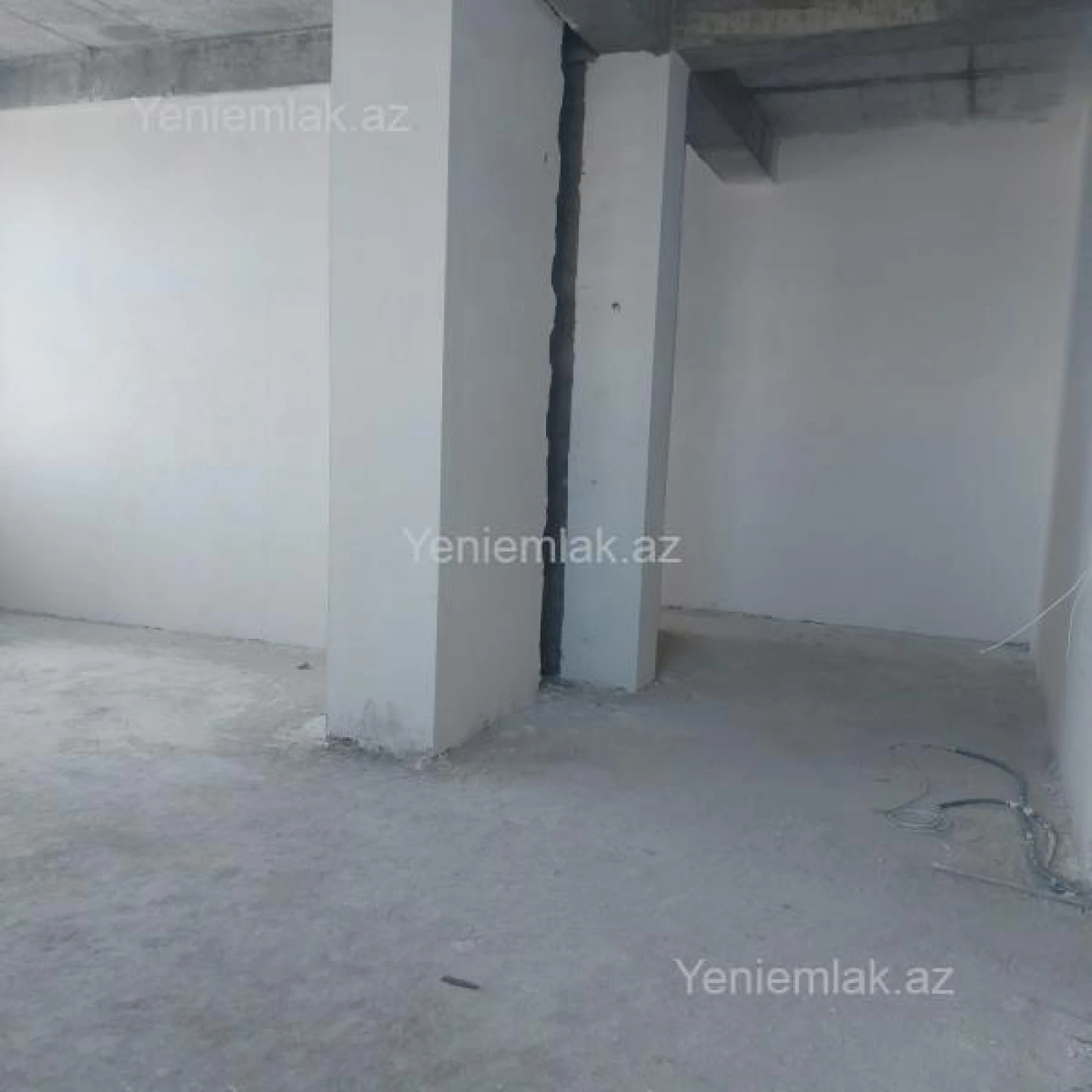 Satılır 3 otaqlı yeni tikili 82 m²