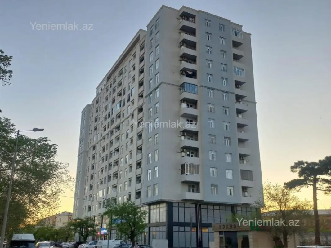 Satılır 3 otaqlı yeni tikili 82 m²