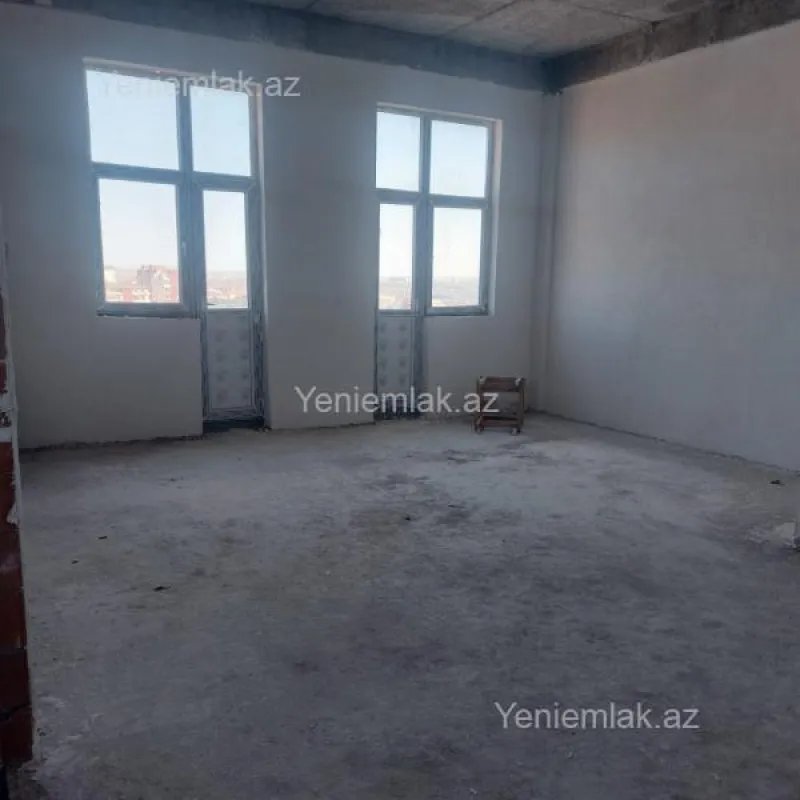 Satılır 3 otaqlı yeni tikili 82 m²
