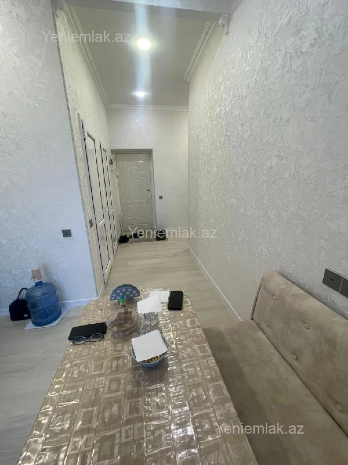 Satılır 3 otaqlı köhnə tikili 75 m²