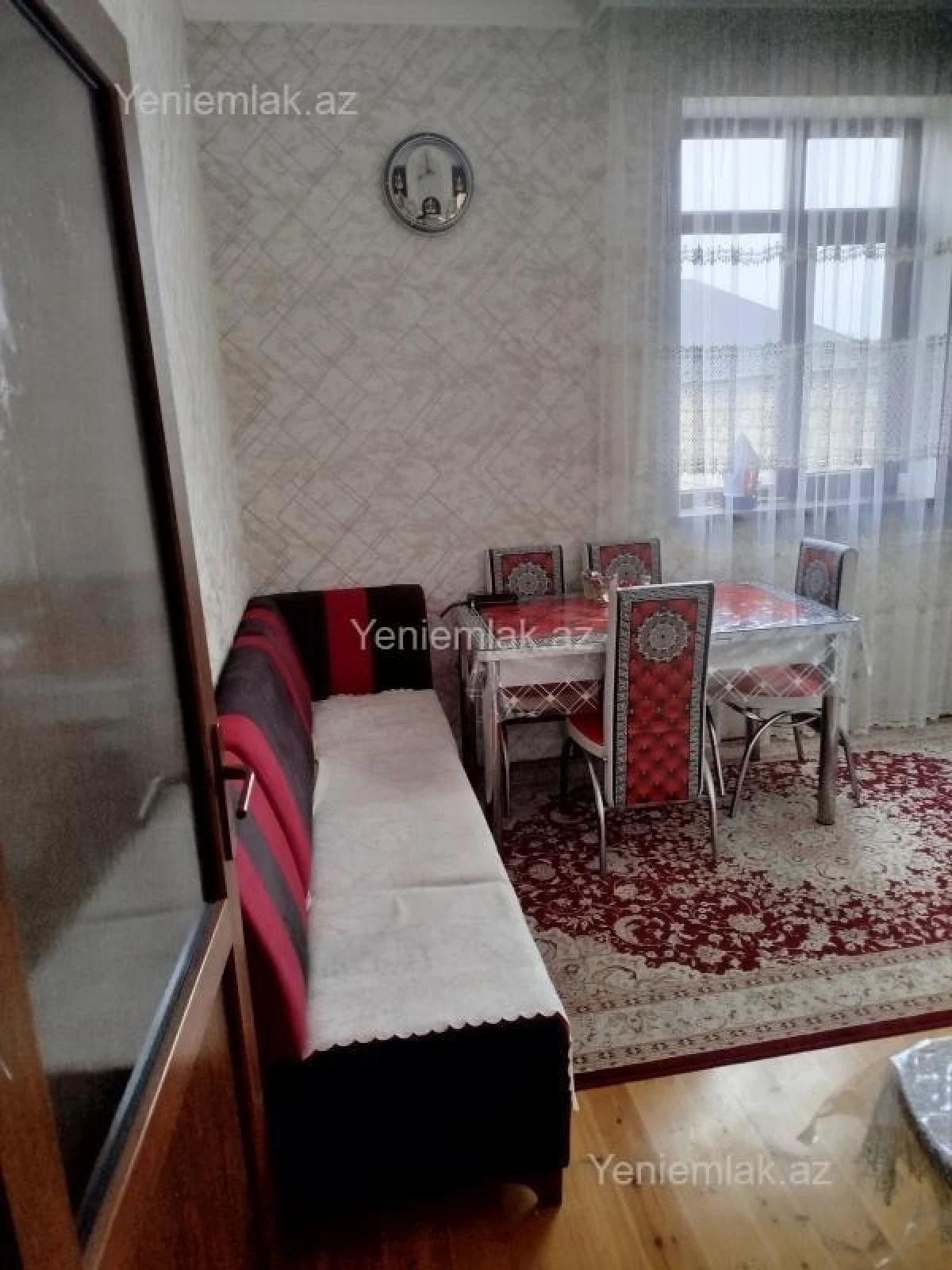 Satılır 5 otaqlı həyət evi 200 m²